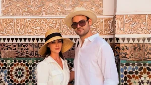 Esra Bilgiç’in sevgilisiyle paylaşımları sosyal medyada gündem oldu