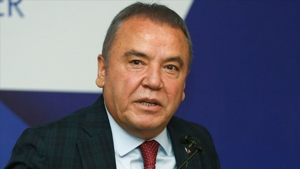 Tutuklu Muhittin Böcek hastaneye kaldırıldı, sağlık kontrolleri sürüyor