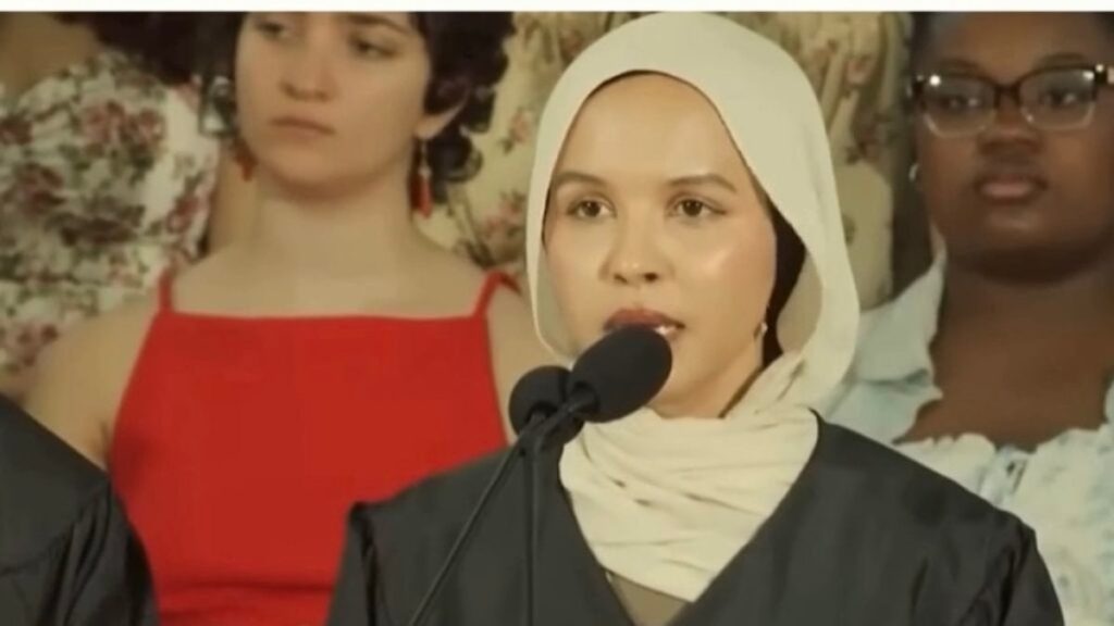 Harvard mezuniyetinde Kur’an tilaveti: Suheila Mukhtar Alak Suresi’ni okudu
